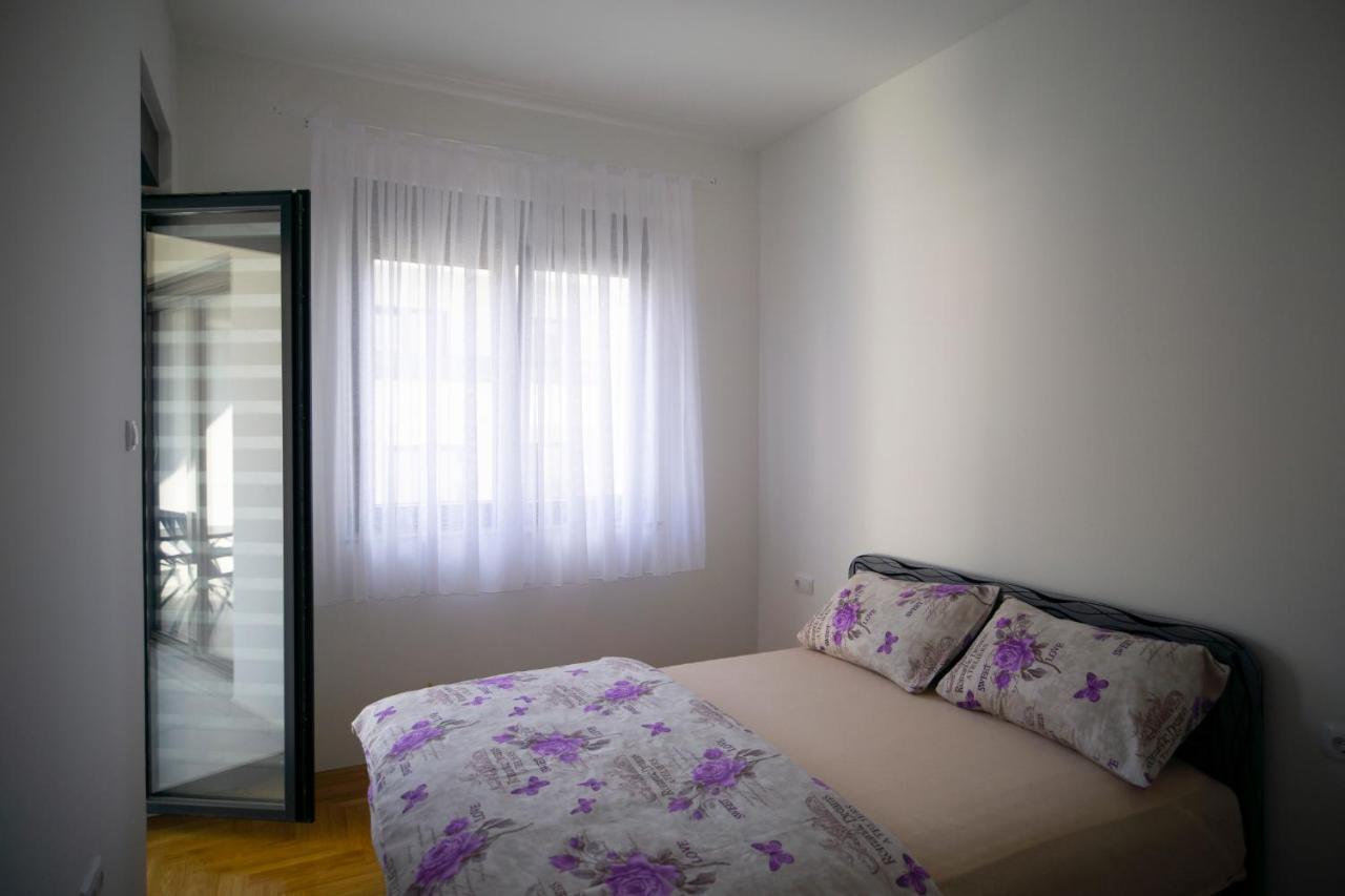 Monika Apartment *